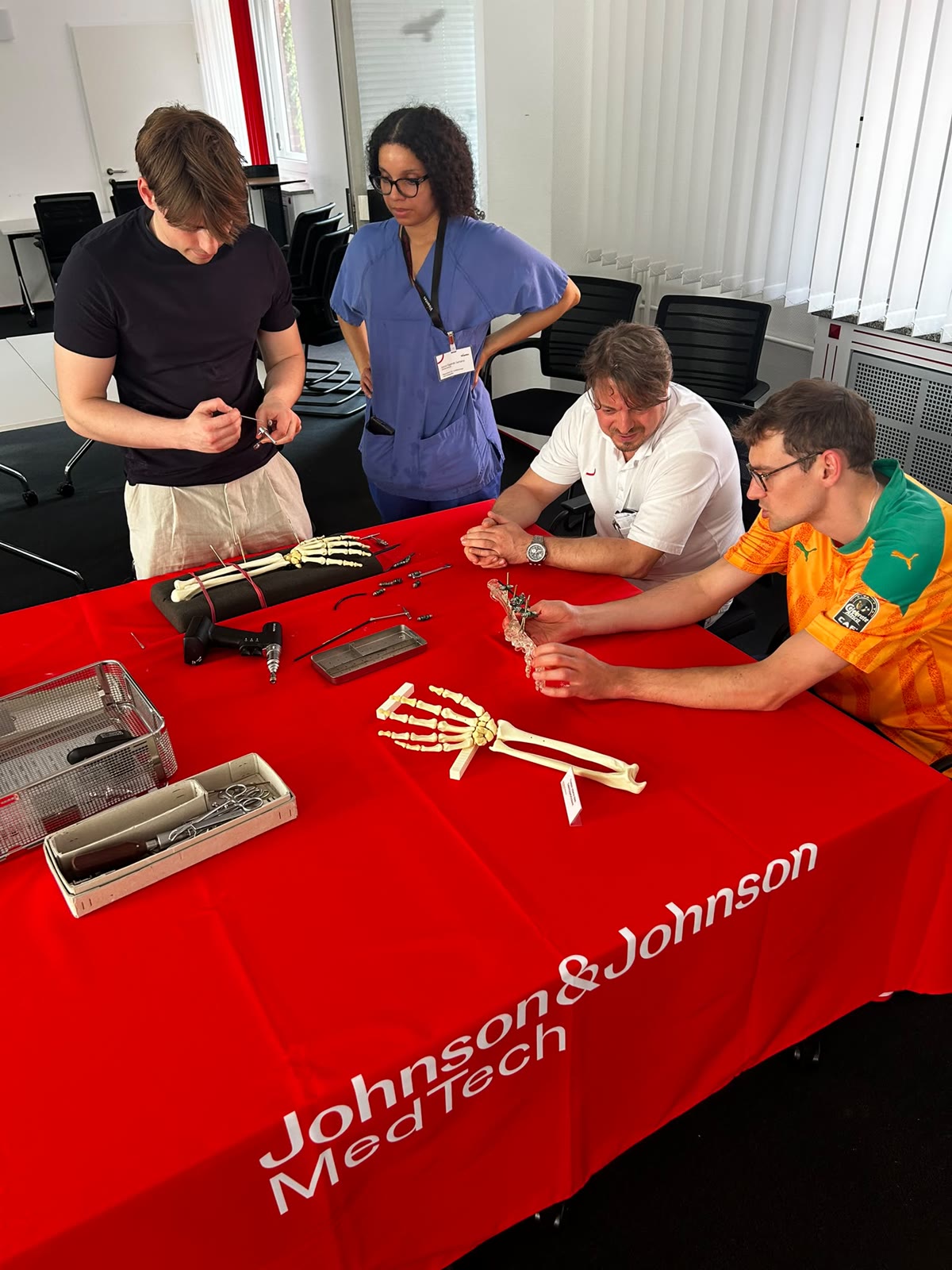 Praktische Übungen beim Screw and Brew Kurs